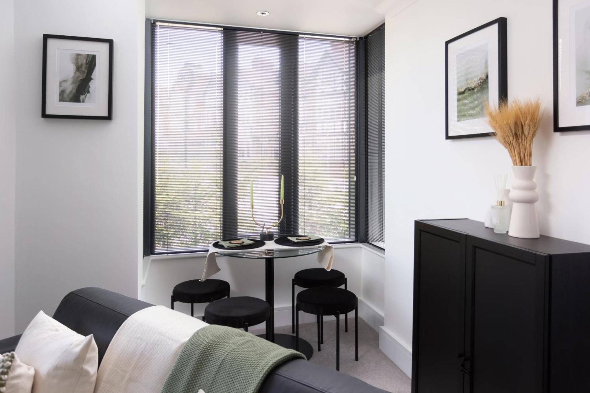 London Mews, Modern Apartment - Sleeps 4 York Ngoại thất bức ảnh
